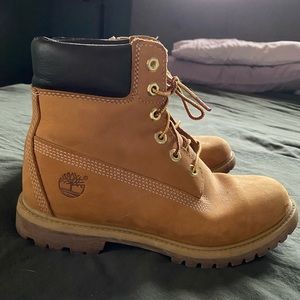 Women’s Timberland boots size 8